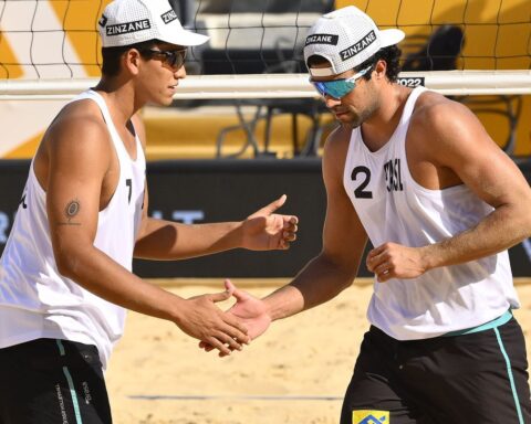 Renato and Vitor Felipe win silver at the Beach Volleyball World Cup