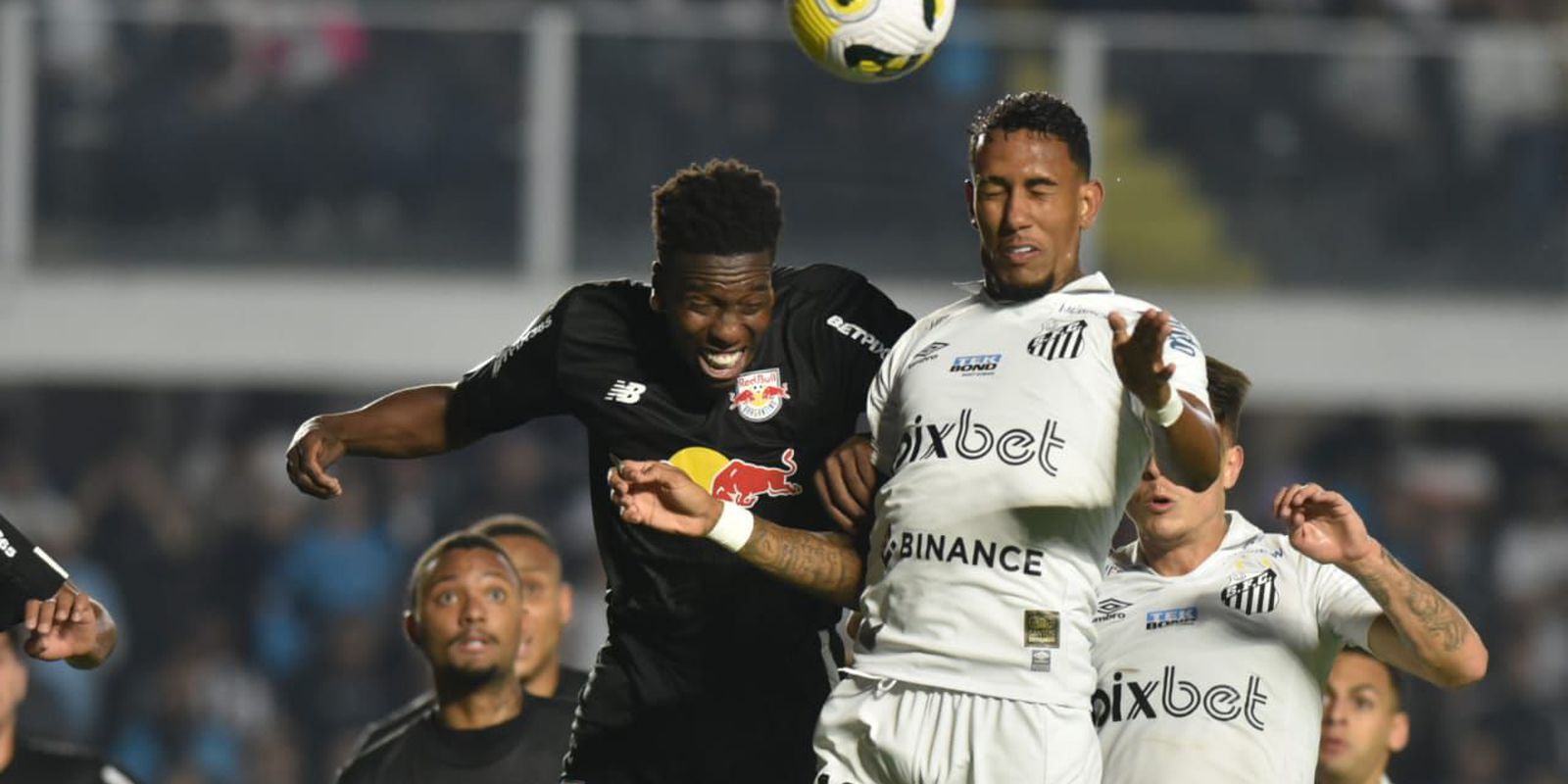 Santos and Bragantino draw 2-2 at Vila Belmiro