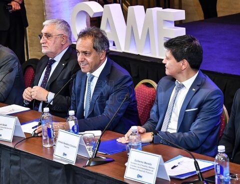 Scioli: "Argentina can successfully address a national development agenda"