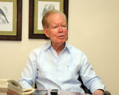 Senado reconoce aportes de Pepín Corripio a libertades