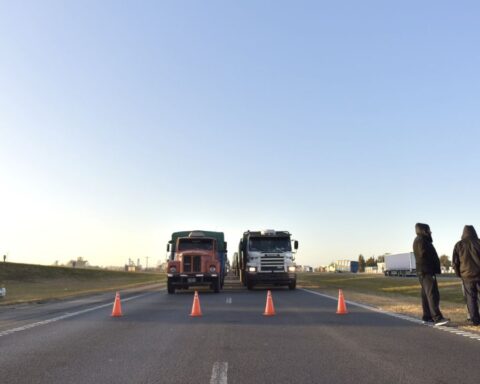 Shortage of diesel: carriers warn that they will continue to be unemployed and will cut more routes