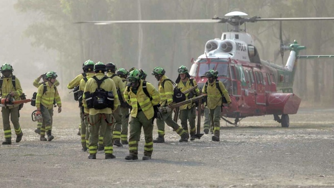 Some 2,000 people were evacuated in southern Spain due to a forest fire