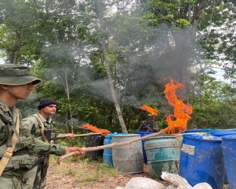 Detienen sujeto asociado a TANCOL con 26 panelas de diversas drogas