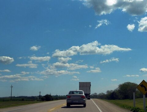 Sunday with few clouds and a maximum of 16 degrees in the AMBA