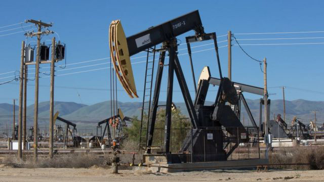 Texas oil falls 1.8%;  barrel costs US$109.78