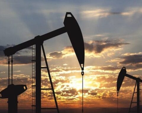 Petróleo de Texas abre con una subida del 1,12 %, hasta 120,75 dólares