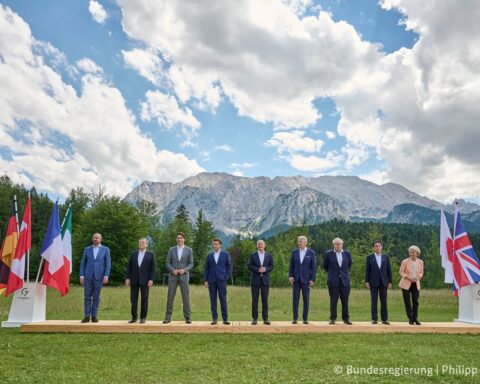 El G7 tiene intención de destinar 600 000 millones de dólares a este gran plan de infraestructuras en países de ingresos medios y bajos, de los que 200 000 millones de dólares serán aportados por EEUU a través de fondos públicos y privados durante los próximos cinco años. Foto: twitter.com/Bundeskanzler