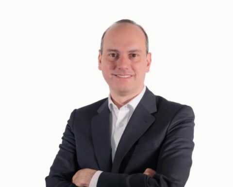 "The markets are attentive to the integration of the new cabinet"