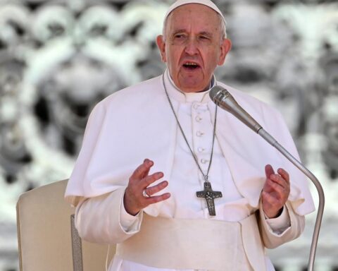 The pope urges not to forget the war in Ukraine despite its prolongation