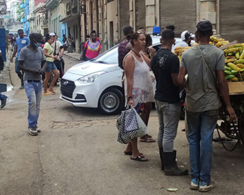 The price of food in Cuba has risen 43.27% in one year