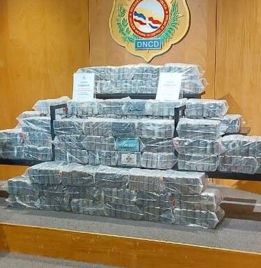 Buscan otros integrantes red le ocuparon 371 paquetes cocaína