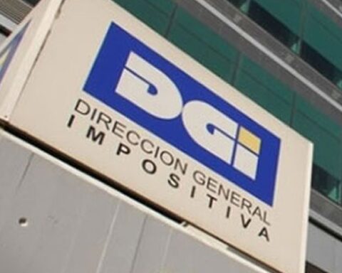 They denounce the dismantling of DGI services due to the collapse of telephone attention