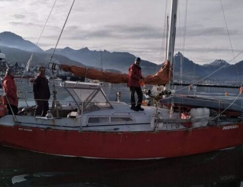 They identified the sailboat that rammed a whale in the Beagle Channel