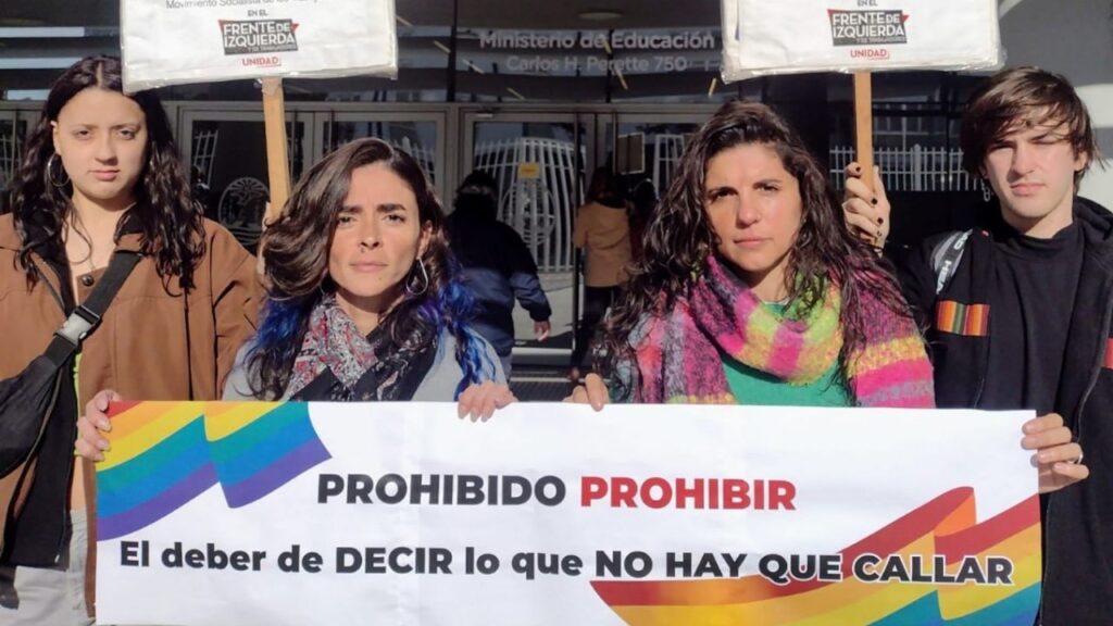 They present an appeal against the prohibition of inclusive language in Buenos Aires schools