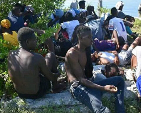 They rescue a group of Haitian migrants in northern Cuba