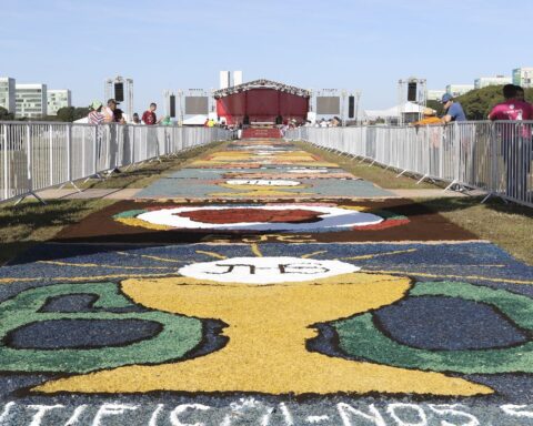 Today is the day: week has Valentine's Day and Corpus Christi