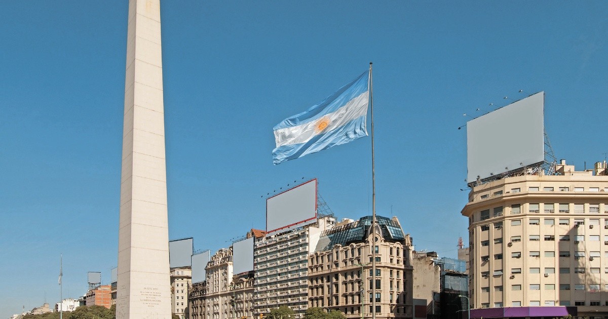 Two out of three Argentines lost income due to inflation