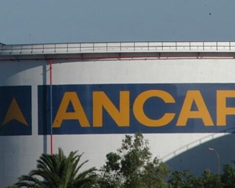 URSEC recommends an increase of 4.39% in super naphtha and 5.03% in the case of diesel