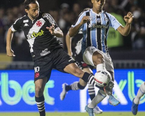 Vasco stops at the crossbar and draws with Grêmio in São Januário