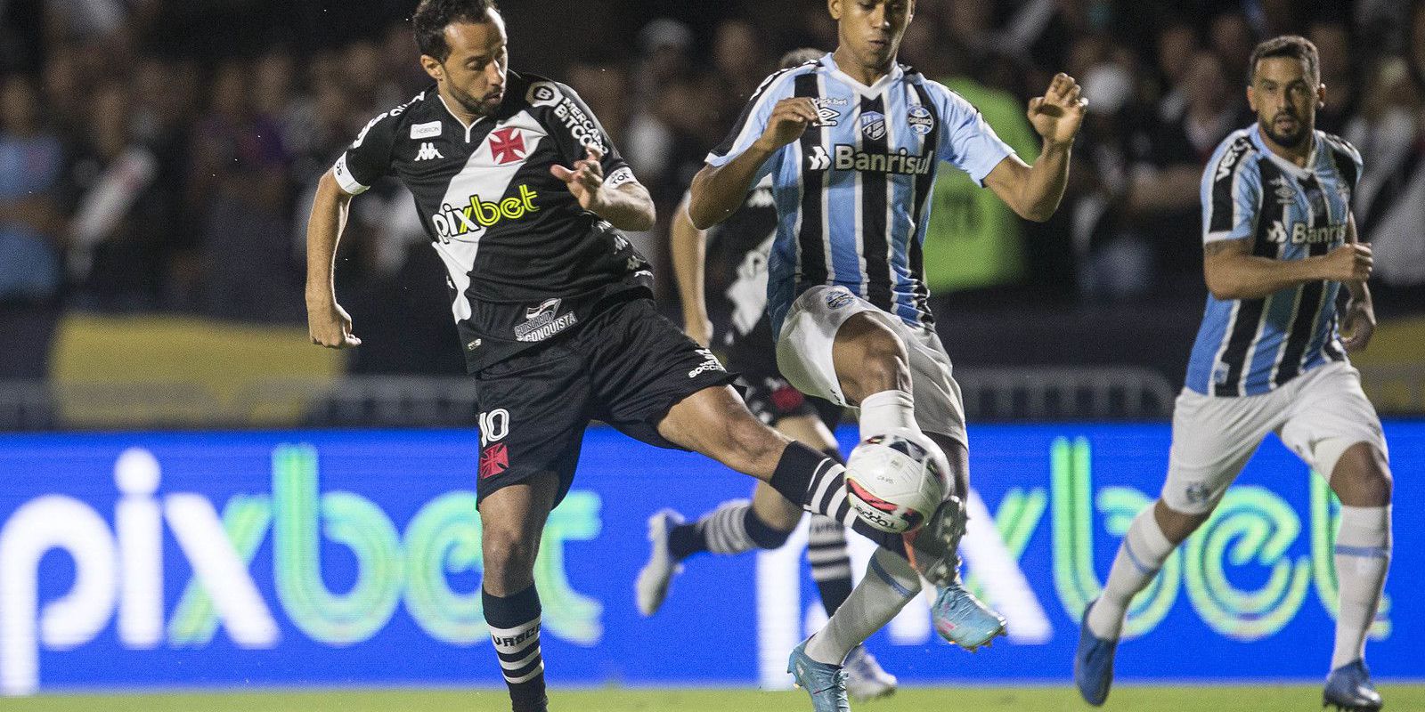 Vasco stops at the crossbar and draws with Grêmio in São Januário
