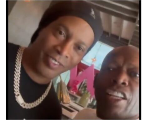 [Video] Ronaldinho says he supports Rodolfo Hernández