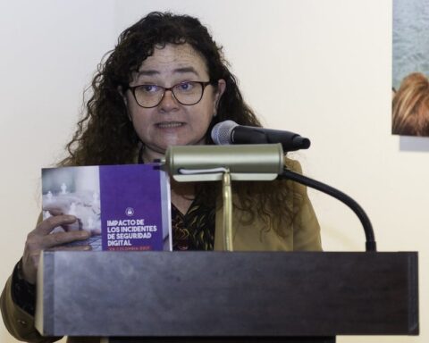 persecución contra Claudia Paz y Paz