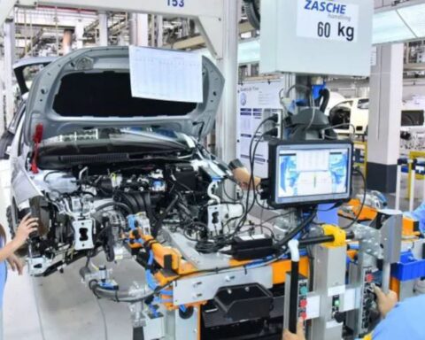 Volkswagen gives collective vacation due to lack of semiconductors