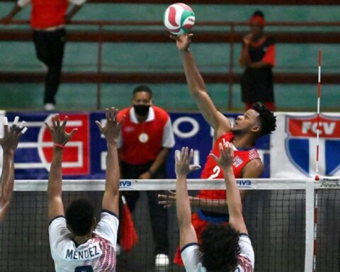 En la formación cubana sobresalieron Miguel Ángel López, Osniel Mergarejo, Roamy Alonso, Adrián Goide y Miguel David Gutiérrez, quienes en esta temporada destacaron en los torneos de Italia, Francia y Brasil. Foto: norceca.net