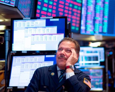 Wall Street closes June in the red and marks its worst semester since 1970