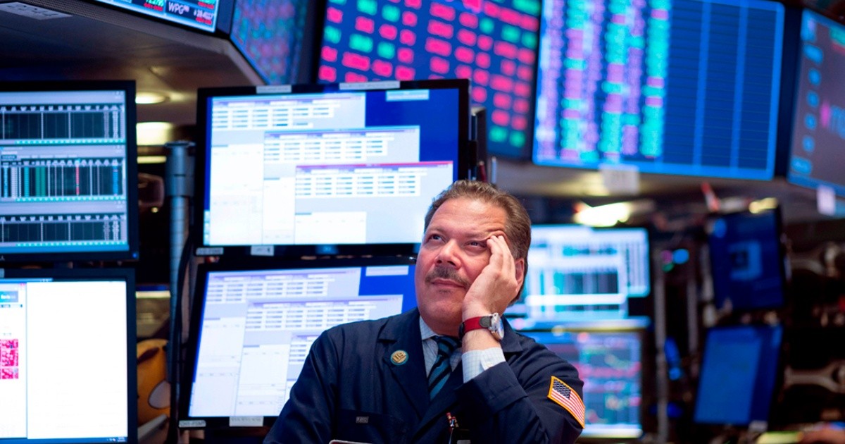 Wall Street closes June in the red and marks its worst semester since 1970