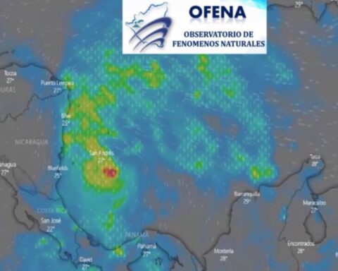 Warning about the probability of a hurricane entering Nicaragua