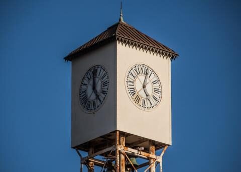 Why does Haiti change time in the year and the DR does not?