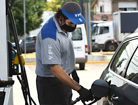 YPF will import 500 thousand cubic meters of diesel to supply demand