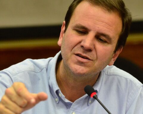 "It will be paradise if you meet the goals"says Paes about Cedae auction