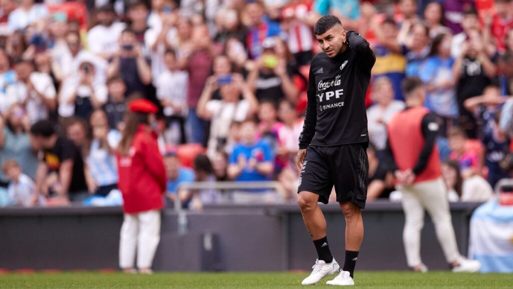 Correa, en el entrenamiento de Argentina en San Mamés.