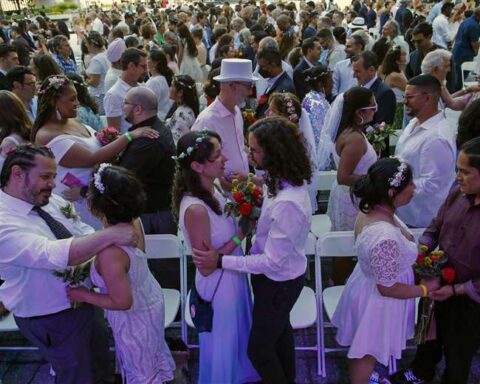 Matrimonios masivos en EE.UU. /Foto: AFP