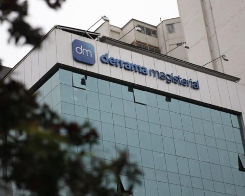 APP presents project to protect autonomy from the Teacher Spill