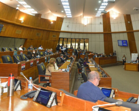 Abdo must define greater controls on cigarette smuggling