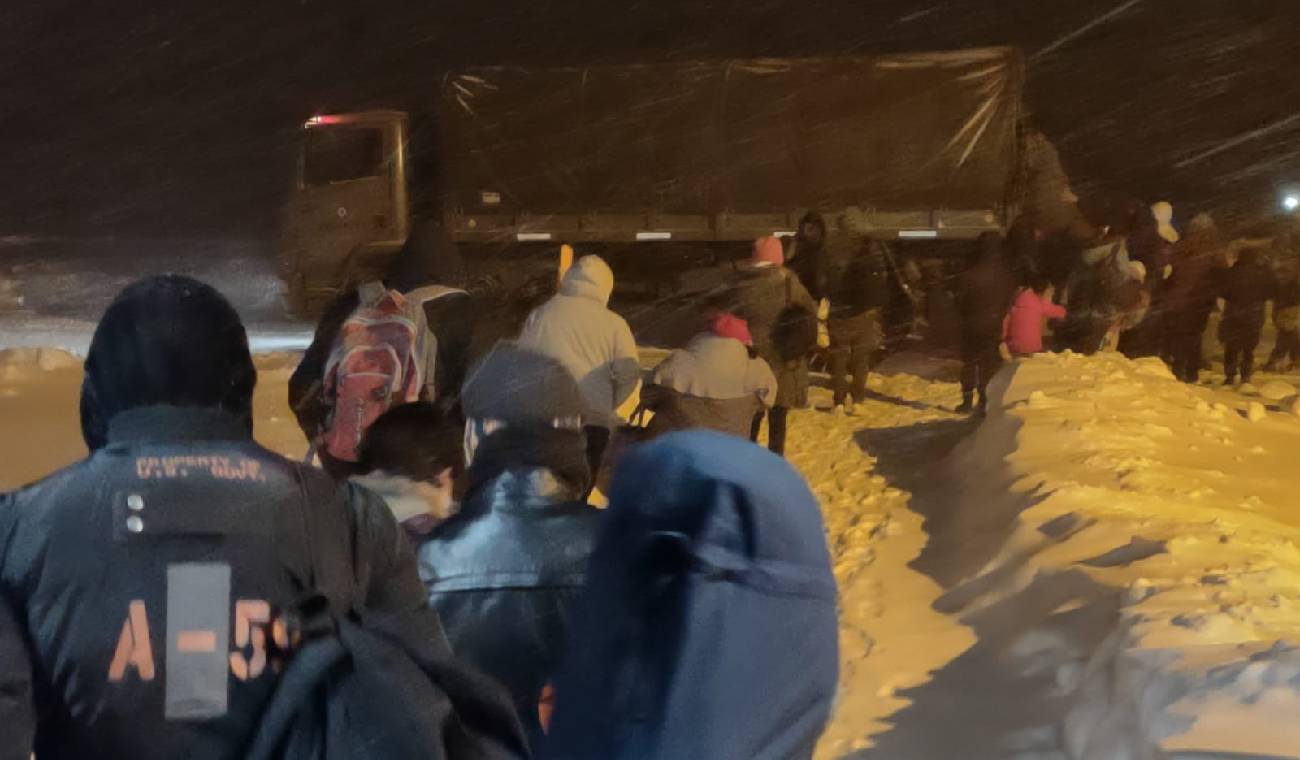 About 200 people stranded between Argentina and Chile due to heavy snowfall