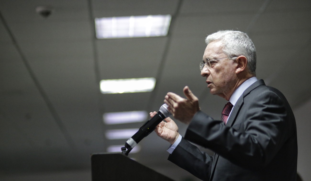 Álvaro Uribe promised to lead the opposition of the Democratic Center in Congress