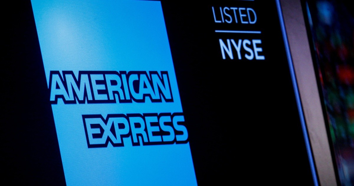 American Express raises its revenue forecast due to the resistance of card spending