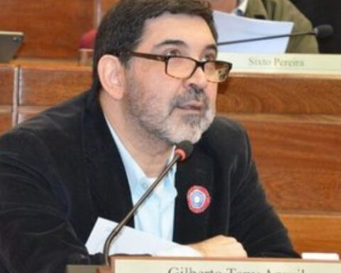 Apuril denounces that institutions lack a fiber optic network