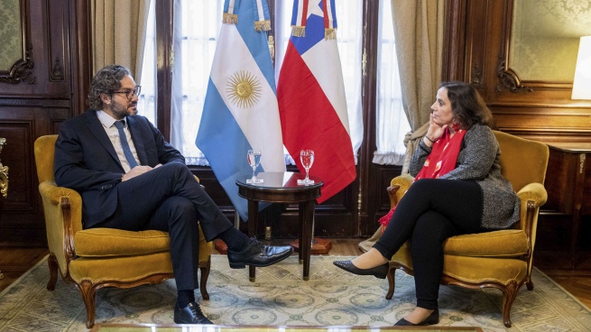 Argentina and Chile agreed to advance in projects to develop lithium