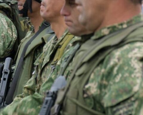 Army suspends six soldiers for missing three Glock 9 mm pistols from the SMA