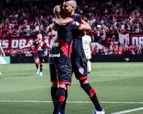 Atlético-GO wins and leaves in front of Corinthians in the Copa do Brasil
