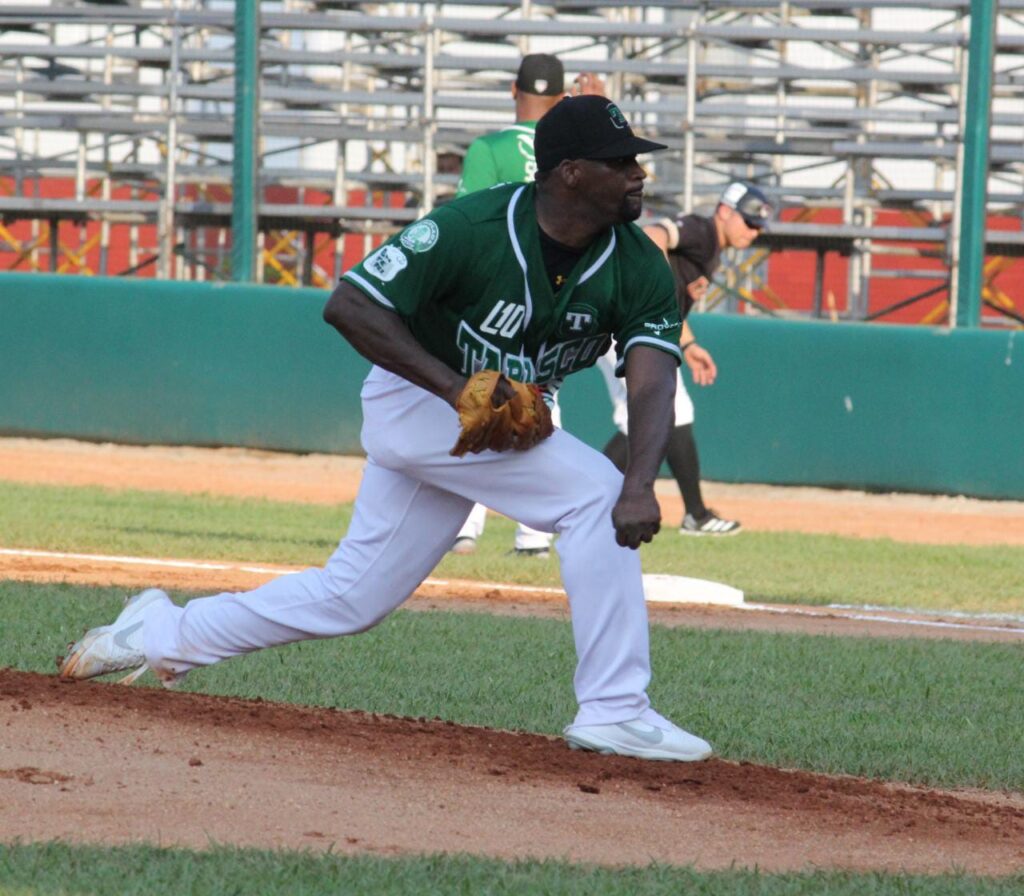 El pitcher cubano Yoanni Yera, del equipo mexicano Olmecas de Tabasco. Foto: poderycritica.com