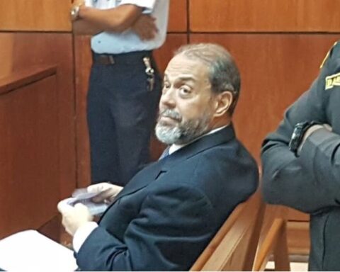 Bernardo Castellanos critica aumento de un 26% en salarios