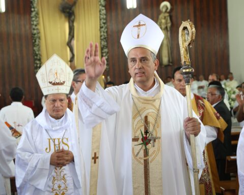 Bishop of Costa Rica pleads "for a miracle in Nicaragua" that includes the release of political prisoners