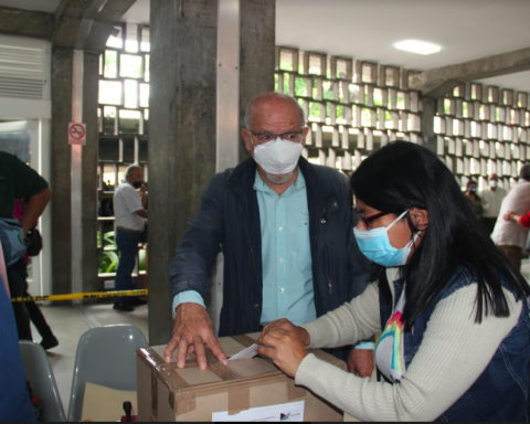 Chavismo rejects for irregular vote recount in the UCV