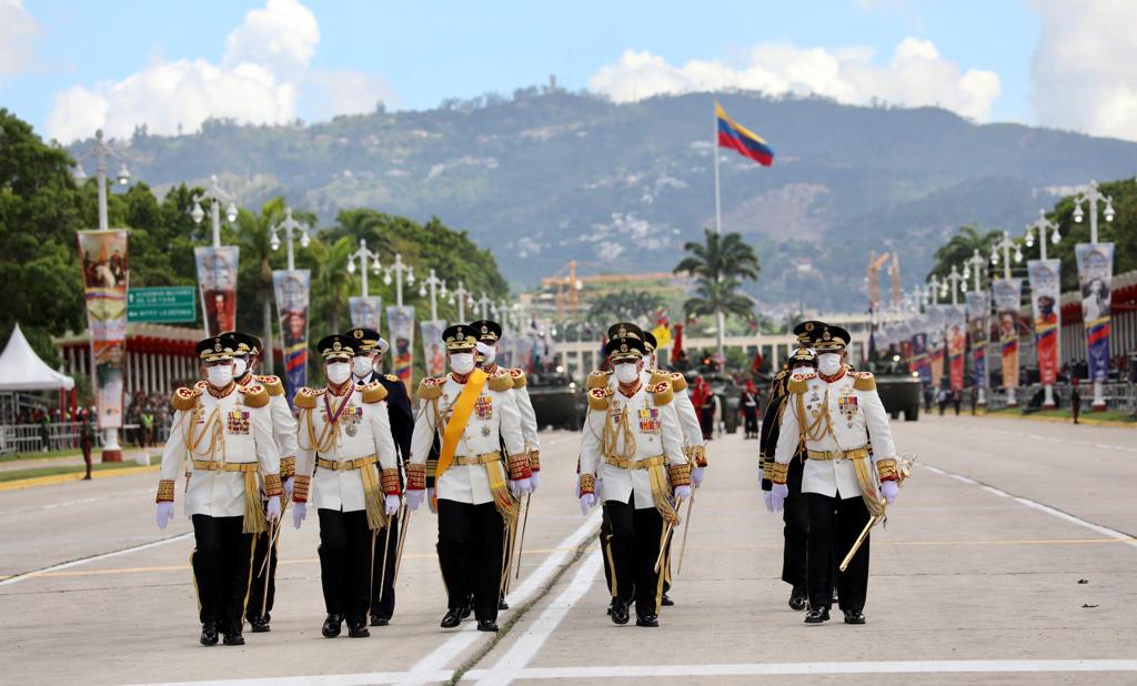 Civic-military parade adorned the 211 years of the Independence of Venezuela (+Photos)